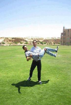 محمد عساف من الطفولة إلى النجومية ... بالصور